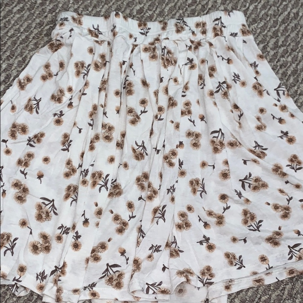 OLD BRANDY MELVILLE Floral Skirt